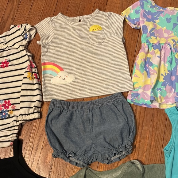 Colorful Baby Clothing Set - Picture 4 of 15